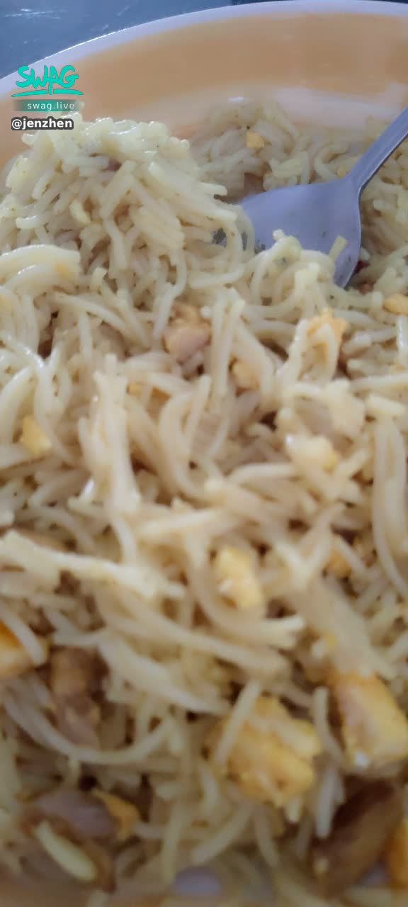 jenzhen : ❣️ 自家炒的米粉