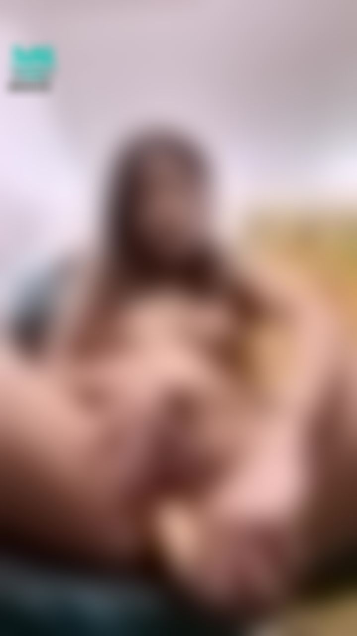 l******i : 玩具出現了㊙️快點開看❗️香蕉慰慰🍌💦插到lulu一直淫叫受不了了～啊啊啊啊啊