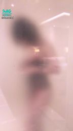 glamourbaby : 經紀人偷拍視角福利😈桃桃換衣服嗷嗷~快來解鎖