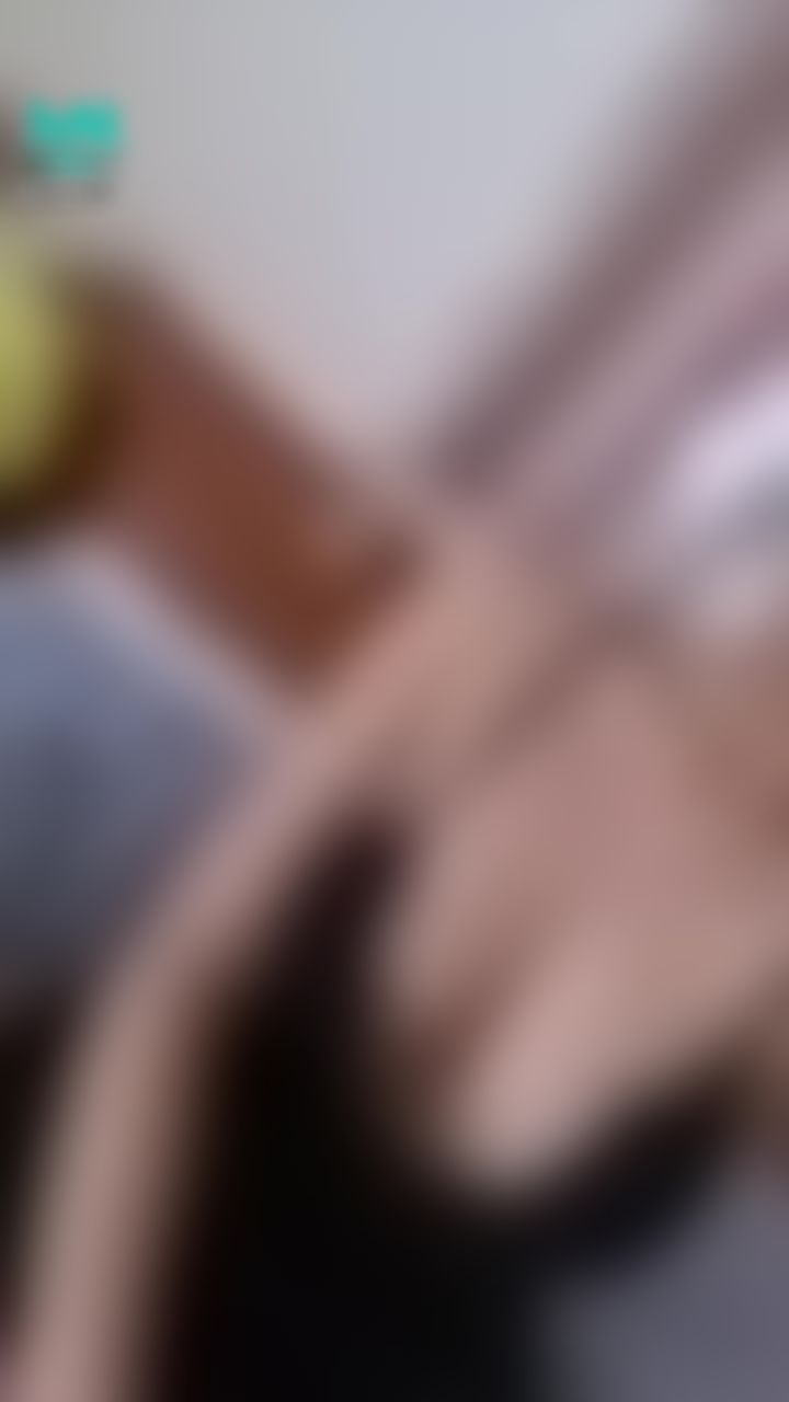  : 早ㄤ～不喜歡穿內褲睡覺🔞露暈🦶露腳底