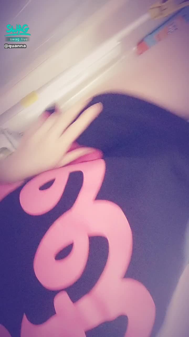 quanna : 福利❤️掰開穴穴😳重口味😈