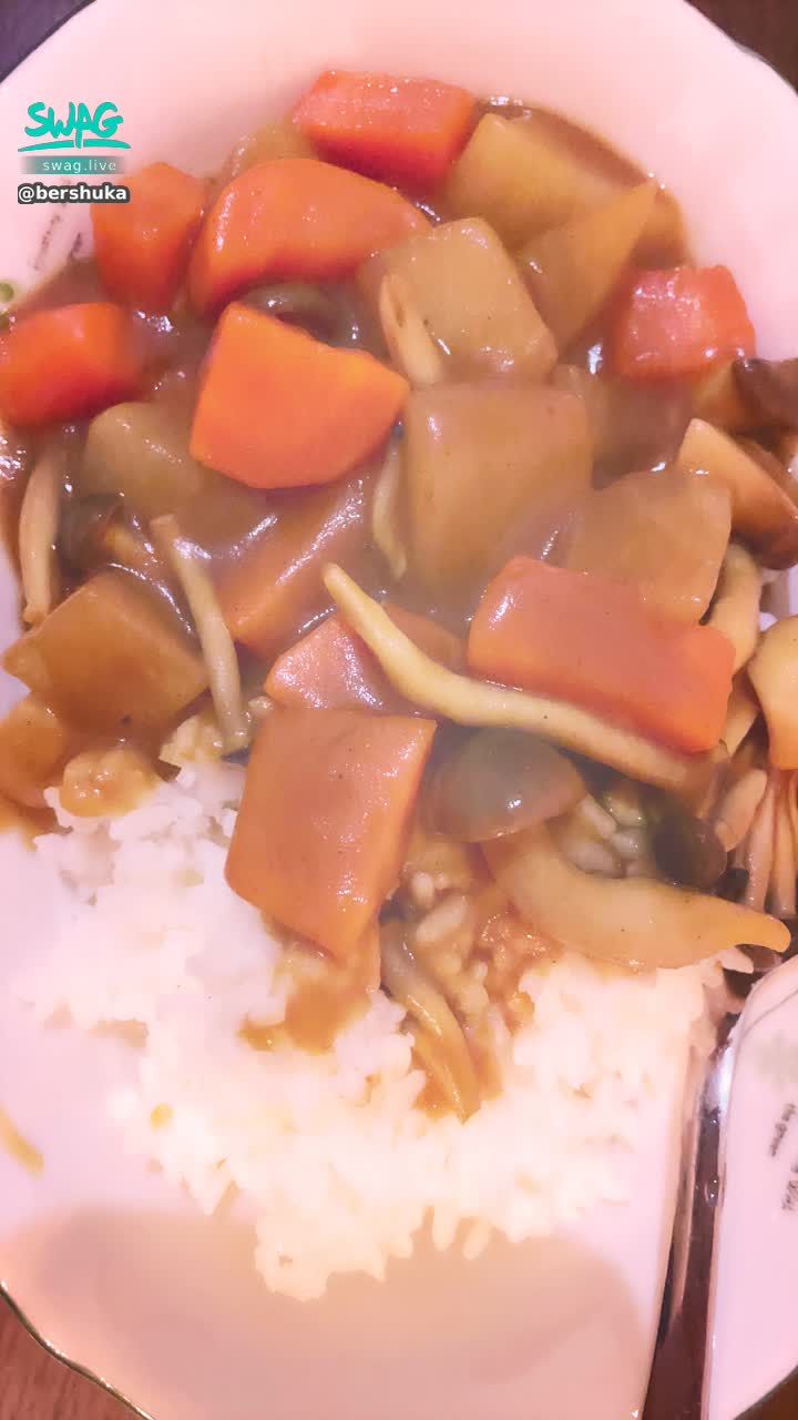 bershuka : 茉茉今日下廚✅

訊息會一一回覆歐🙏💦💦