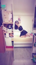 janicee : 炮機4~5段速🍌🍌
猛烈高速抽插蜜穴中💋
小穴夾太緊了,進出時充滿阻力,機身一直晃動😈
今天插我的是上彎的陽具🍌
with my pink machine🎀