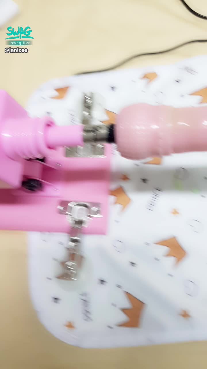 janicee : 用完炮機，走路都在滴水了🍌
aftermaths💙