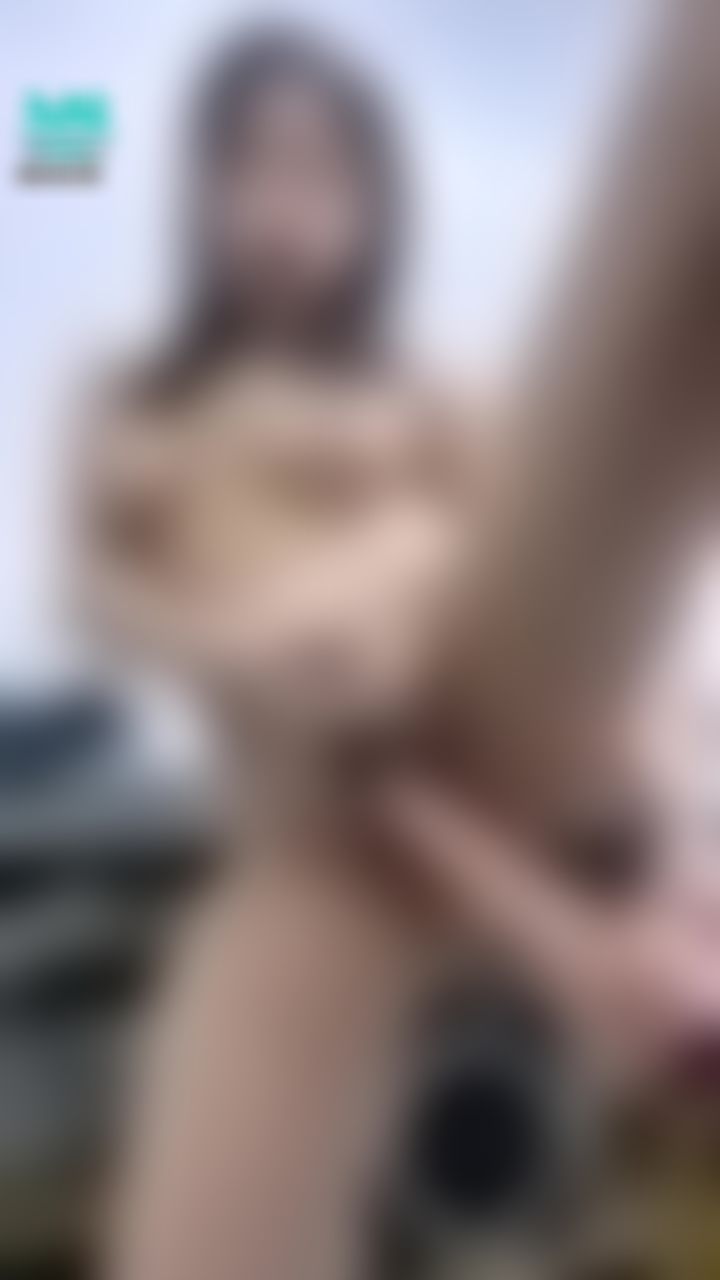 l******i : 插到lulu受不了了🥺每一下都好大力好裡面好滿🔥慾火焚身等你來幫忙😈