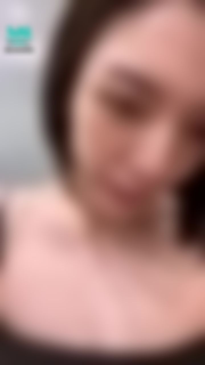 v*******a : 🖤呼😮‍💨終於忙完回家了
來私訊陪我聊天🥰