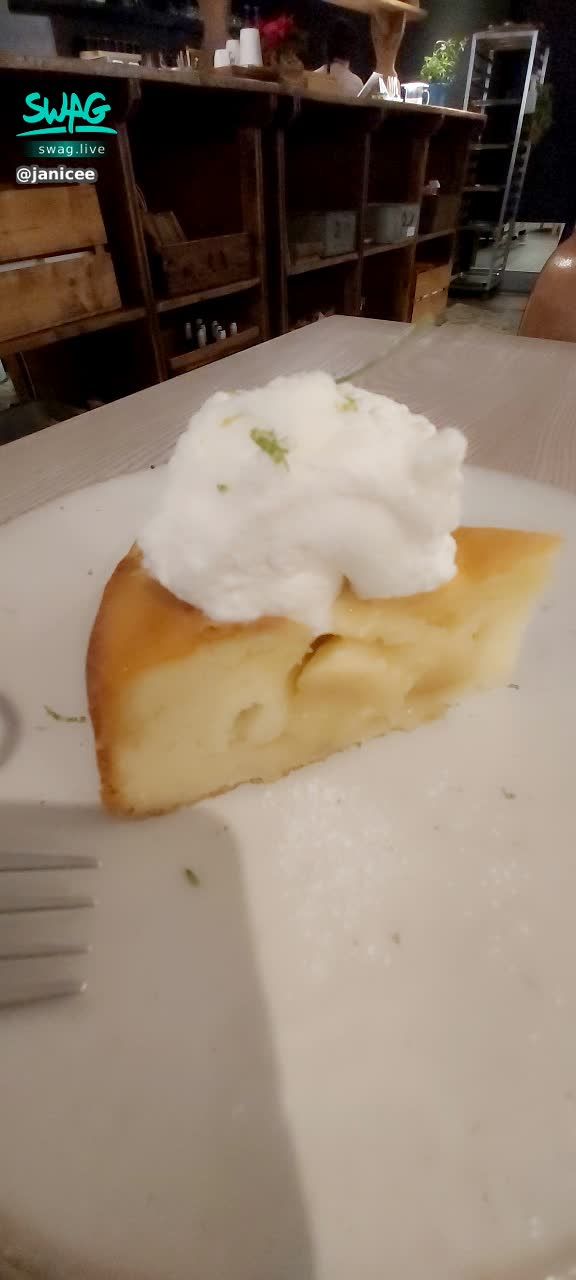  : warm cake ❤️
Long lost afternoon tea time 💓
Celebrate your birthday early 🌟
küchen 💋