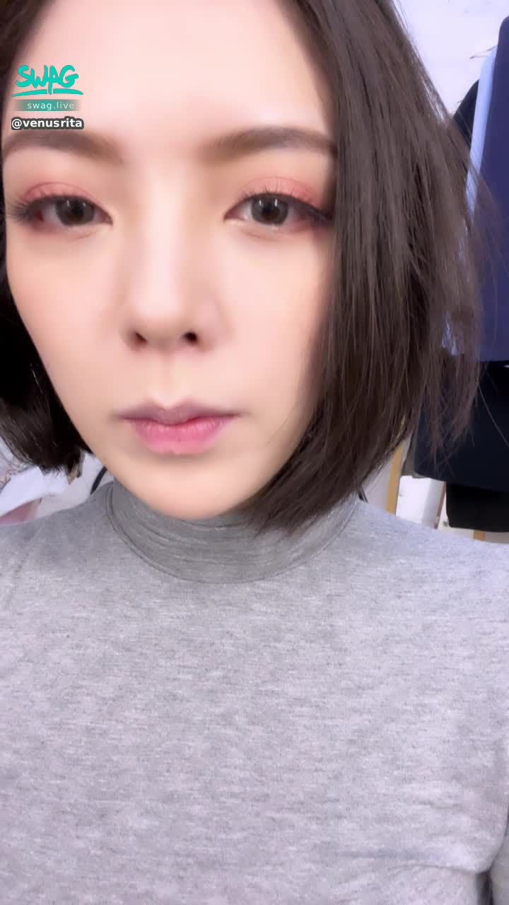 v*******a : 💕💕💕