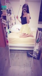 janicee : 快消氣的氣球💧
花朵裙擺💐配上清純的膚色絲襪👠
flower dance💋