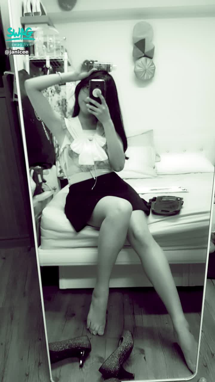 janicee : 私下授課？
薄紗水手服娃娃裝🎀
student style♥️