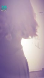 janicee : 下班了,回家脫下洋裝💙
拉鍊下的膚絲與內衣,還有小褲🌹
undress😈