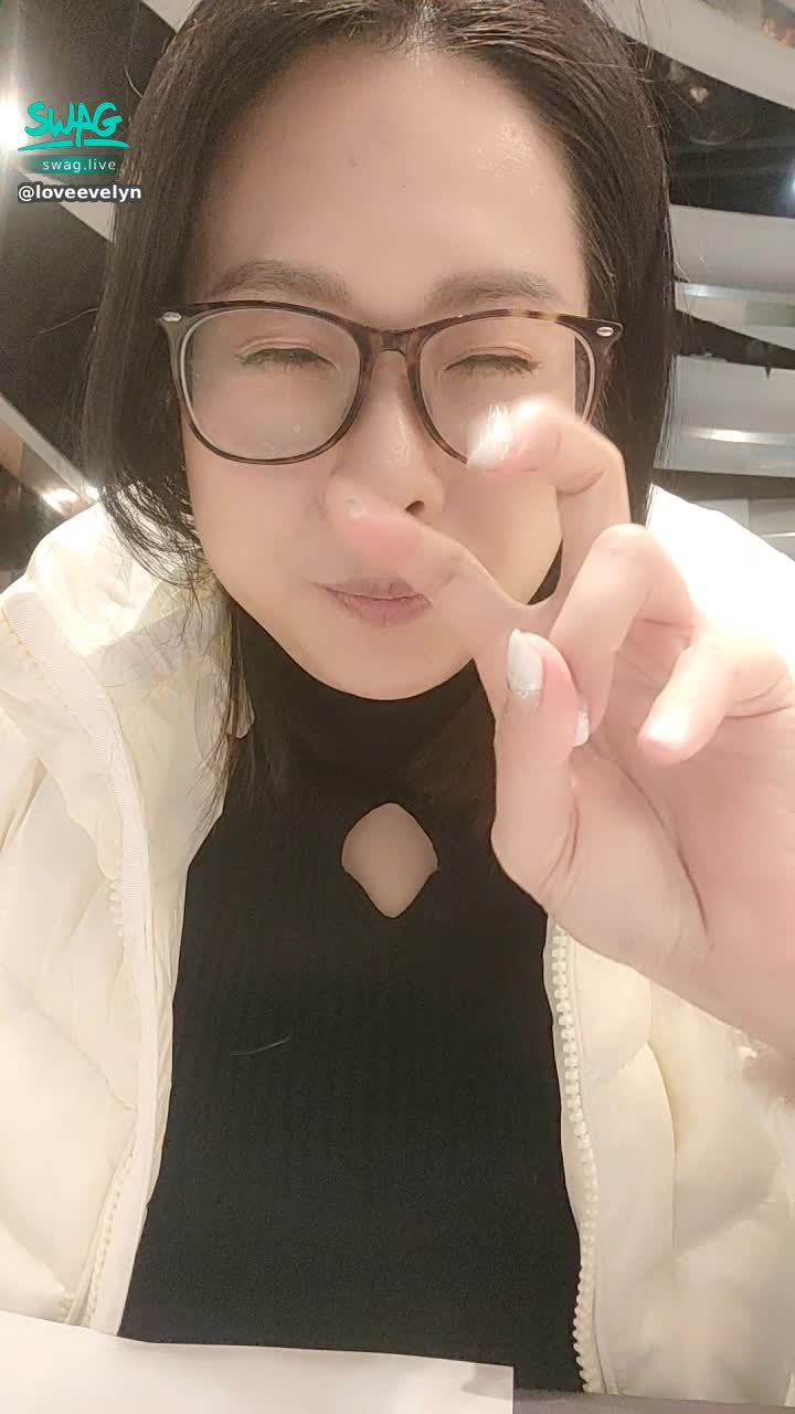 loveevelyn : 今天啟動學習模式
不管想做什麼
總要有個開始
先學習囉
但老師你在說什麼東東啦🤣🤣🤣
