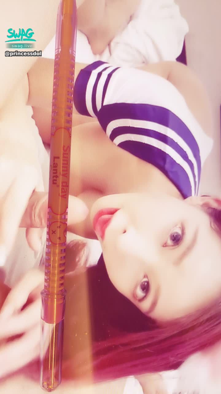 princessdolly : 新長片上架❤️ 真實精液大爆射！！情侶自拍/雙穴/肛交/無套/大量噴精

跟娃娃的開房間愛愛自拍❤️‍🔥真實激情❤️‍🔥好激烈直接無套噴爆炸多的精液給人家⋯⋯
小穴都被幹紅了⋯還被放進屁屁裡大力抽插！最後受不了了直接大爆射精💦怎麼可以噴這麼遠一定很舒服吧❤️❤️❤️

#自拍 #無套 #雙穴 #肛交 #大爆射 #美尻 #臀控 #巨乳 #長腿 #歐美臀

解鎖🔓此部長片按讚👍🏻截圖私訊娃娃領禮物🎁✨

打開連結，看 SWAG  跳脫光鮮外表的性感影片。 https://app.swag.live/flix/61c8191d1d3e106bc08c43eb?lang=zh-TW