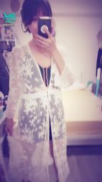janicee : 薄紗罩衫下的性感裝扮😈
小惡魔挖空短裙👠
under the coat♥️