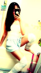 janicee : 新年快樂💋
冬季的軟萌女友💚
soft and sweet gf💙