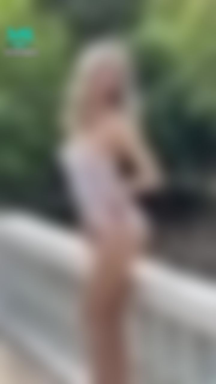 lavenderxox : Its me shooting babe x