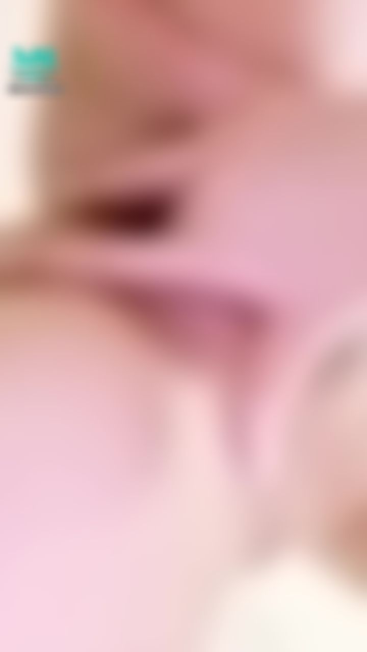 sweetievv : 好想被肉棒插….哥哥硬了就進來好嗎😈