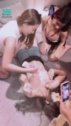 vavababy : 啊啊..別再玩奶油啊⋯⋯奶頭好敏感啊….感覺內褲已經濕了…會不會還沒做愛已經高潮了😳男同學說這身材也太好了..