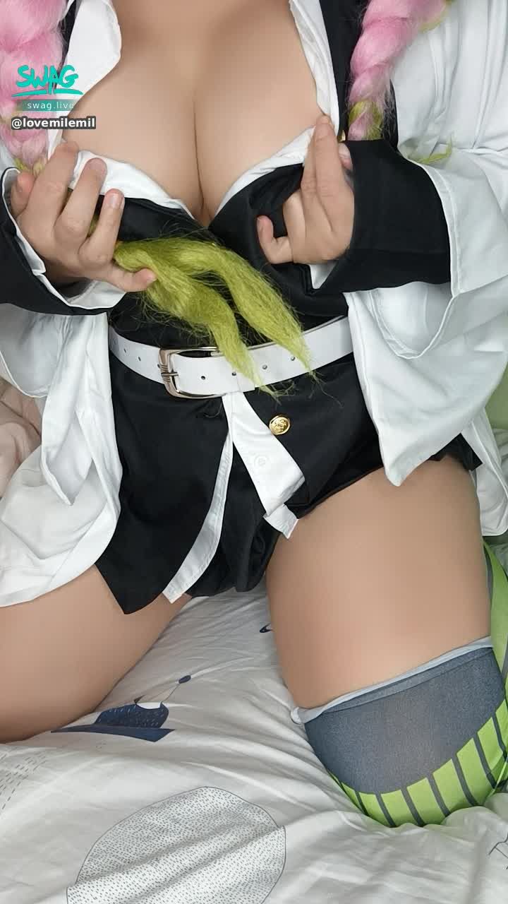  : Erotic temptation cos honey glass 😘😘😘 I want my brother to spank my ass