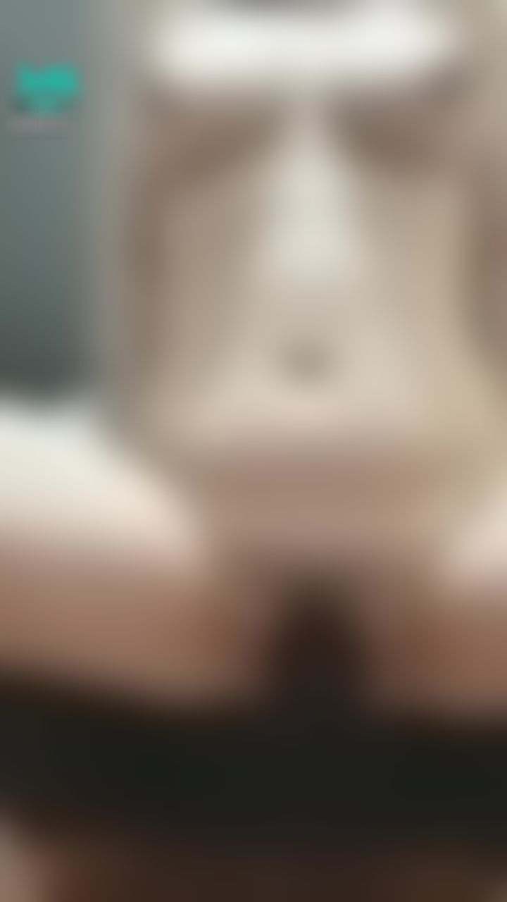 lelelina : ❤️❤️床邊偽上下挑動你…夾著更有感覺😘😘😘