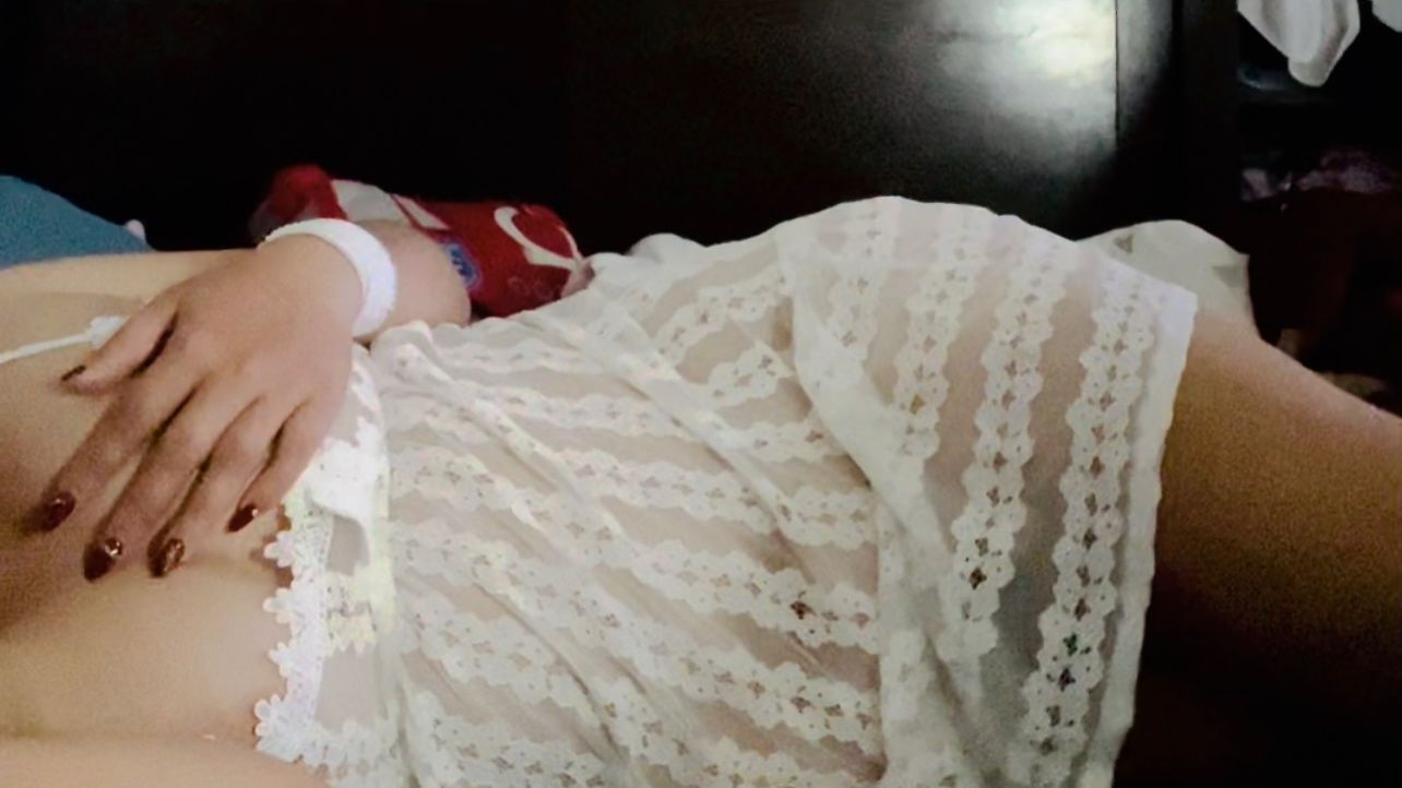 meowcatvirgo : White lace is elegant and sexy ❤️
