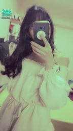 janicee : 露出胸口與背後的肌膚⭐
約會系洋裝💗
踮起高跟鞋,配上充滿活力的短裙💙
wanna have a date with me👠?