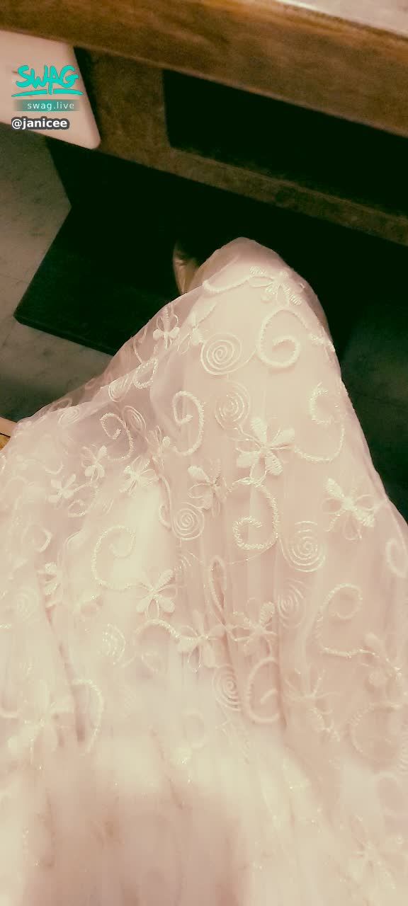 janicee : 過年前的女子會💋
蕾絲洋裝的裙擺🎀
lace dress🌹