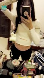 janicee : 充滿挖空的運動裝扮💋
旁邊是我妹在洗澡的聲音😈
sexy hollows😍