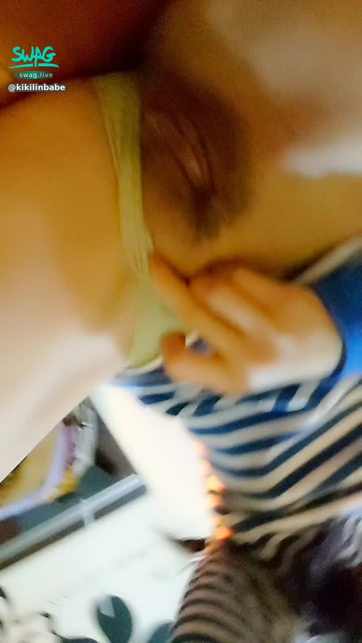 kikilinbabe : 掰穴撫慰大特寫還有啵啵啵的抽插聲喔