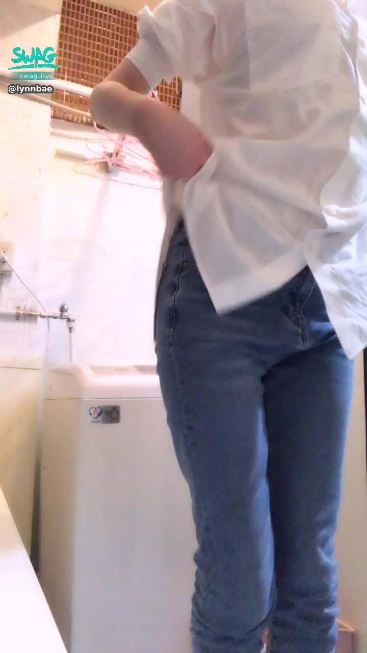 lynnbae : 重心不穩的小姐姐求底迪關注💦