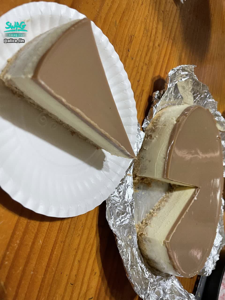 alice_lin : 愛麗絲親手做的甜點！🍮
雖然有點小失敗哈哈