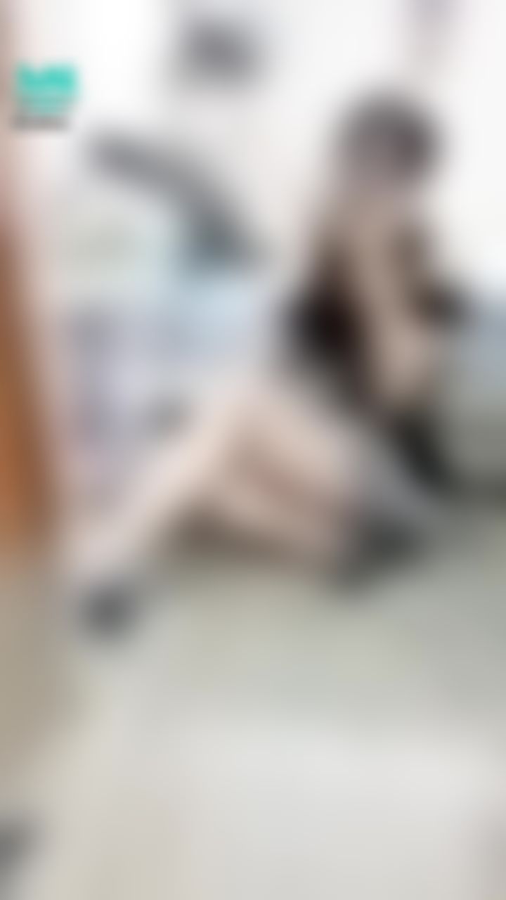 janicee : 地板上到性感坐姿😈
可愛女僕來你家報到♥️
雙馬尾可愛的誘惑💚
your maid is here💖
