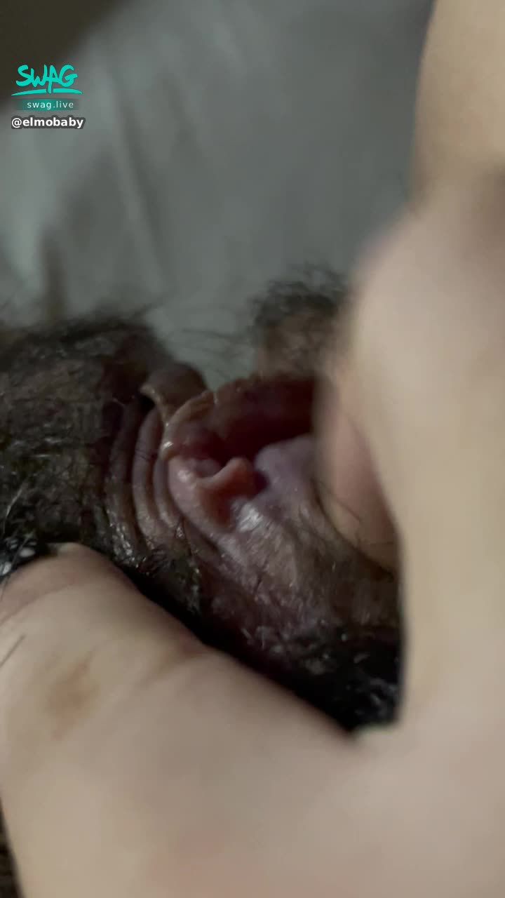 elmobaby : #SWAG騎人節
福利片 不看會後悔（真的 大尺度還不看
做愛做的事，交配交的人。想當你的夢幻女友