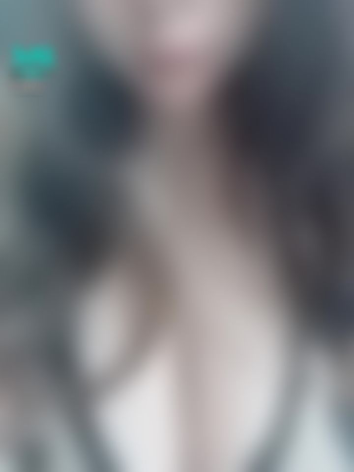 yidhra : #SWAG騎人節
我有個秘密，需要嘴對嘴告訴你。
當你的夢幻女友，好嗎？