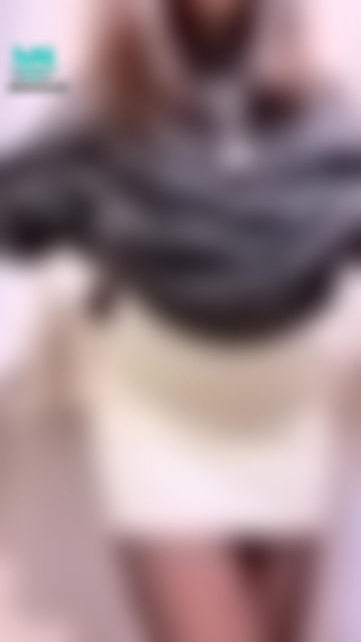 kiwitakeufly : #SWAG騎人節

我有超能力，超級喜歡你。當你的夢幻女友好嗎？
超色開檔絲襪