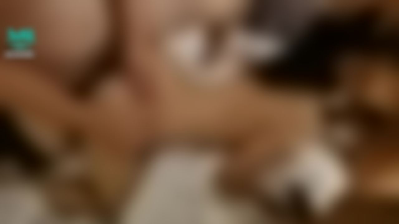 miababe : 男闺蜜看见两个粉丝把我前后塞满🔥🔥忍不住让我帮他摸一下😝😝😝这样算不算4p?😈😈😈
