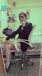 janicee : 性感OL盤髮下的頸部肌膚👠
在辦公椅上旋轉💛
in office working style😍