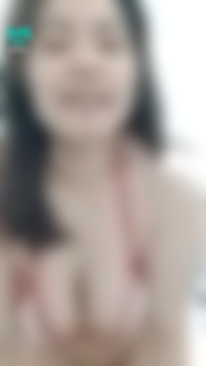  : 歐娜一定是個最俏皮可愛的護士 專治療寶貝的心情🥰