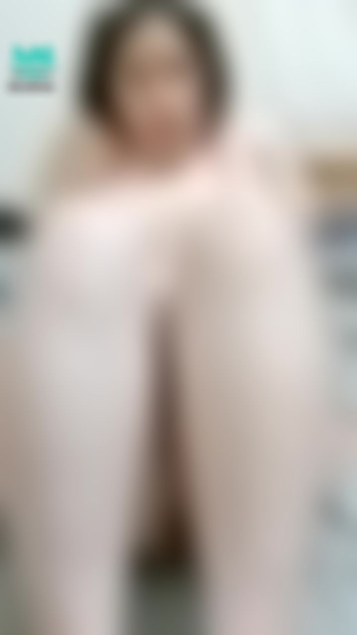  : 這個角度好邪惡但好性感 寶貝一定也喜歡對不對🤭
