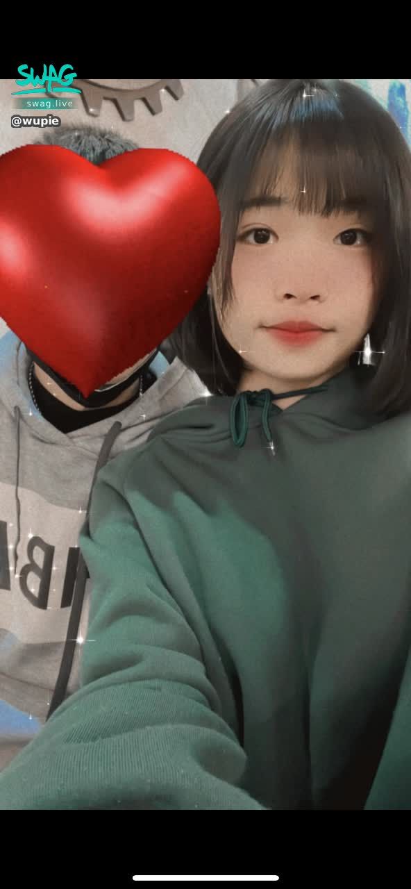 w***e : 跟粉絲吃飯❤️ 原來我的粉絲人都好好喔😝
快來抽獎唷 每週一公佈💕
#約會#吃飯#泡芙