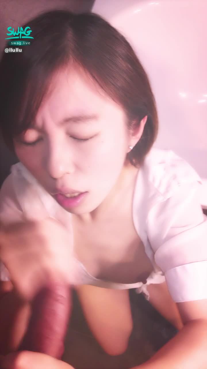 llullu : 🔞露臉🔞顏射！臉和嘴都是你的味道🥰