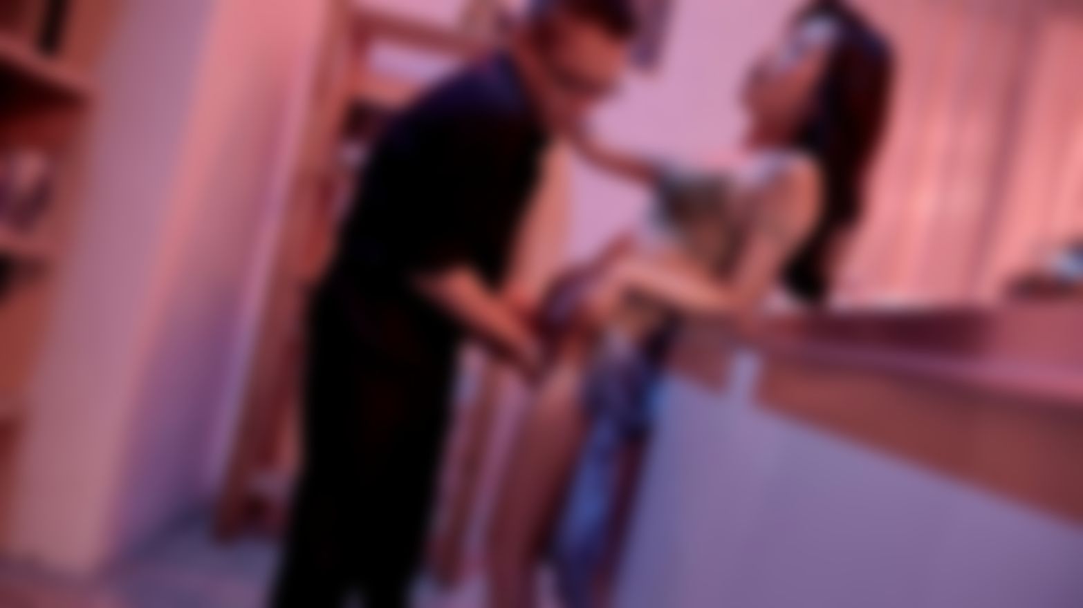  : [DS-0024] 在這裡，賣的是曖昧！小婕@hotbabegirl 主演《華燈酒吧》獨家熱映中｜SWAG 原創長片