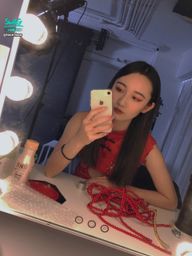 l******o : 老師兼模特,喜歡嗎😘