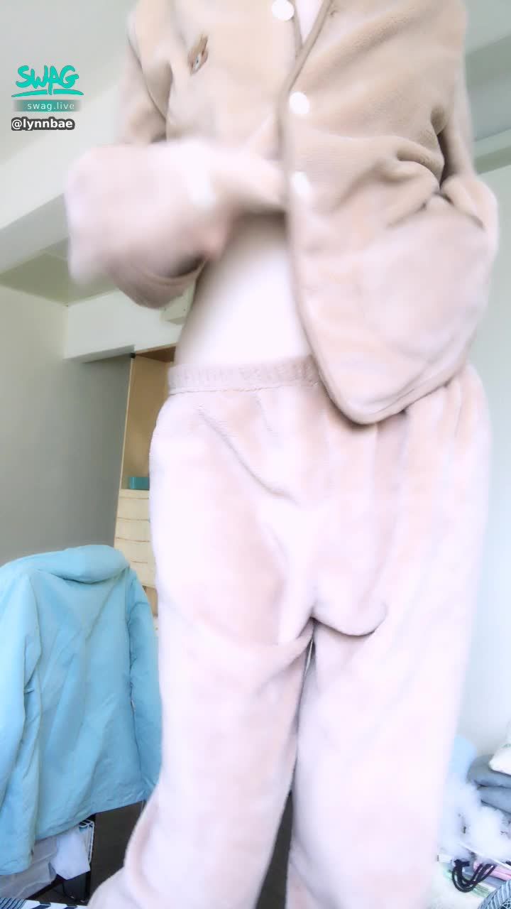 lynnbae : 當你可以崇拜我的時候 為什麼不理我🧸