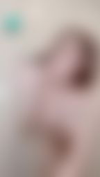 ellieellie : I blowjob in the bathroom part 5