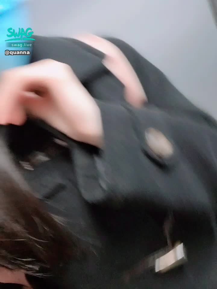 quanna : 想在這裡用這雙美腿量你的腰圍🤭