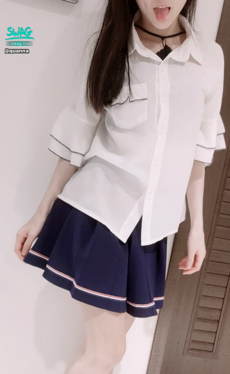 quanna : 送禮物換實戰隱藏版❤️
看動態跟長片都沒有的尺度😈👉👌💦💦💦

送跳蛋🉐️一部實戰抽插淫片
送4個按摩棒🉐一部露全臉口交實戰淫片
送女警裝🉐️三部實戰抽插淫片
送私人飛機🉐一部露臉實戰抽插淫片
送裸體圍裙🉐一部露臉露三點實戰抽插淫片

PS：動態跟長片不會再拍實戰系列嘍😄