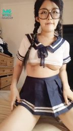 wanobaby : ⭐️娃諾來獻寶⭐️超萌眼鏡學生妹在房間偷偷漏出一線美鮑好害羞好興奮🔞哥哥喜歡嗎想要嗎👅👅