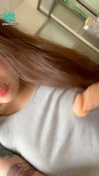 hua_063 : 是不是最愛看我吃棒棒了🧡露臉❤️