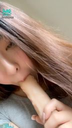 hua_063 : 吃棒棒吃的牽絲流口水🤤好淫蕩❤️